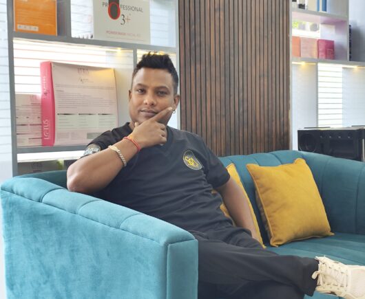 Studio-Club-Salon-Mukundapur-Mukesh-kumar